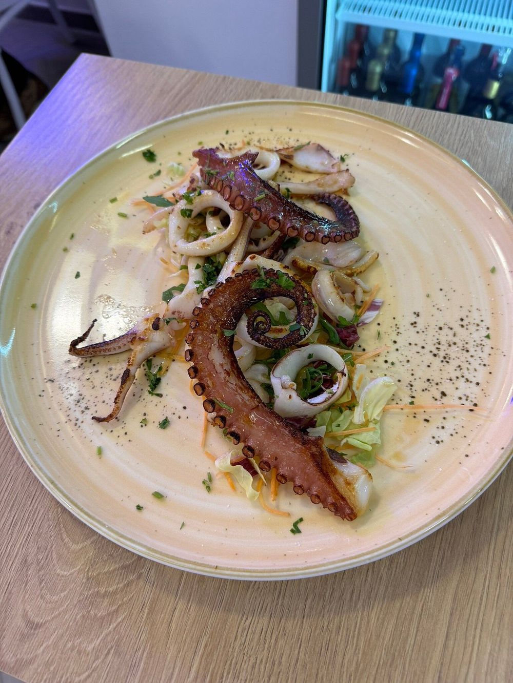 Grigliata di mare con polpo e calamari